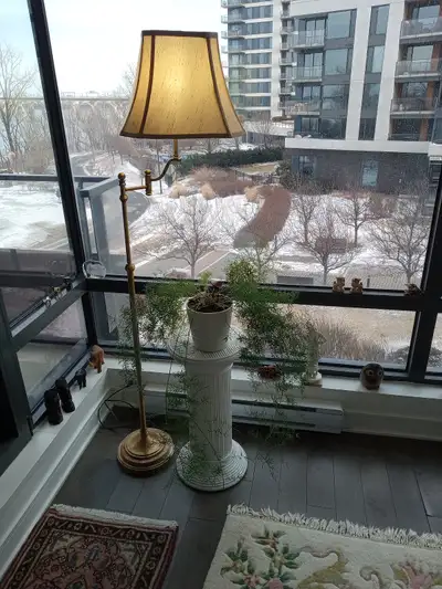 Lampe laiton brossé (65 po haut), View more