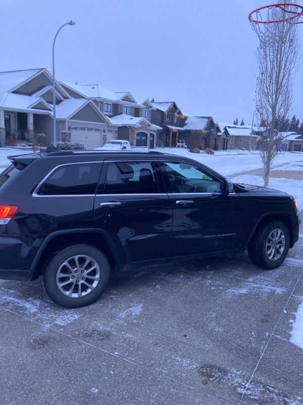 2014 Jeep Grand Cherokee Limited 4X4 | $21,500 in Cars & Trucks in Red Deer - Image 3