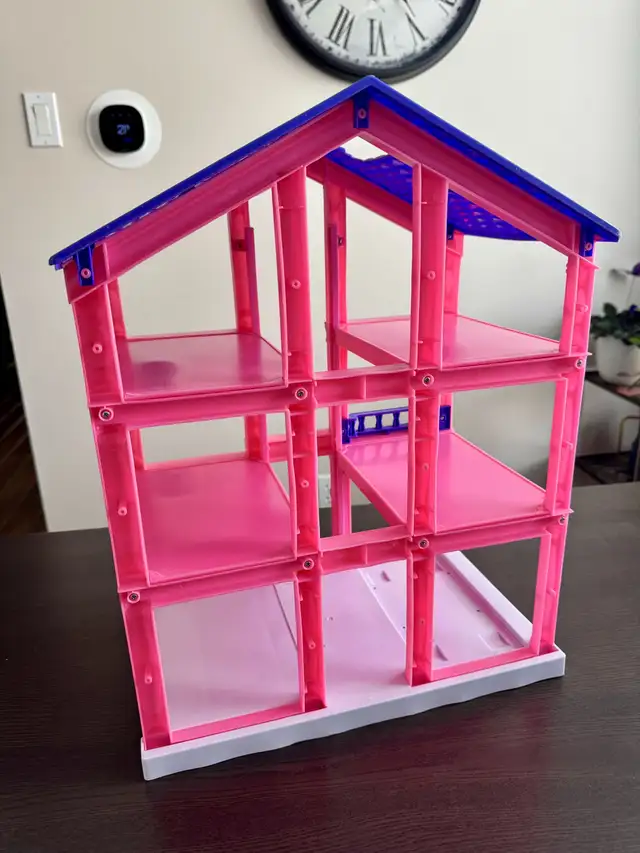 Dollhouse64683913703809122