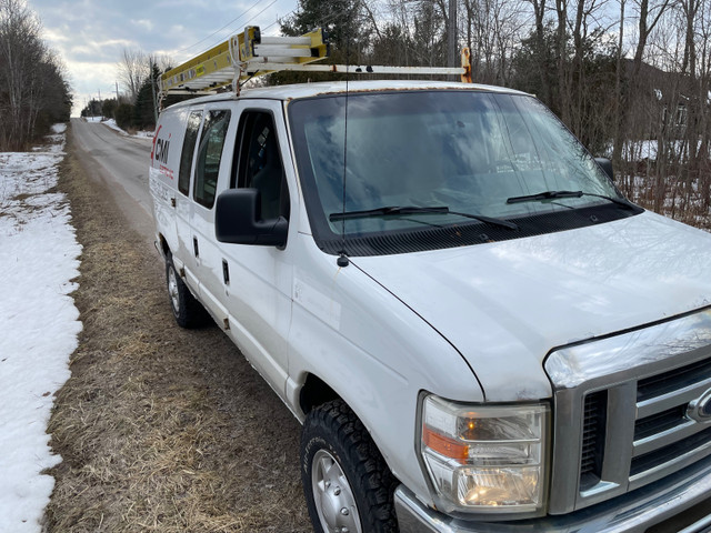2011 Ford E-250 Cargo Van  in Cars & Trucks in Barrie - Image 2