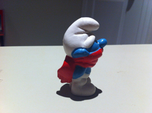Smurfs - Vintage Red Scarf Smurf in Arts & Collectibles in Ottawa - Image 4