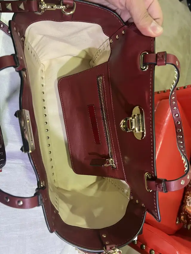 Valentino Small Rockstud Bag in Red Smooth Leather in Women's - Bags & Wallets in Mississauga / Peel Region - Image 5