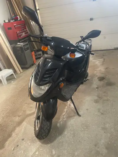 This is my 2005 E-Ton moped runs very well and is very fast, great starter vehicle doesn’t require a...