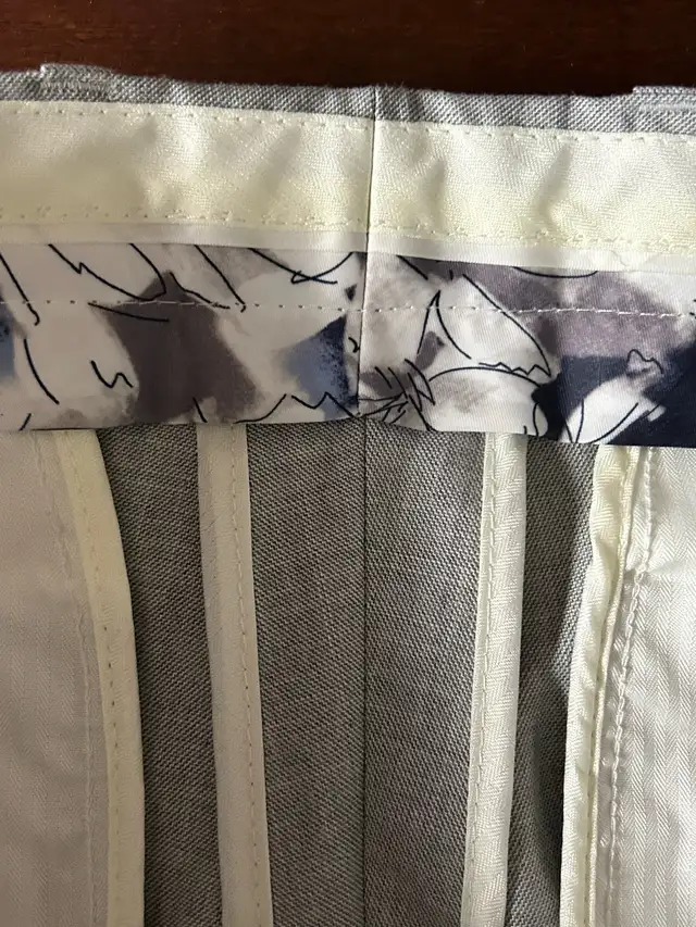 Men’s Grey Suit & Dress Shirt,  Small-Med, Excellent Condition in Men's in Red Deer - Image 8