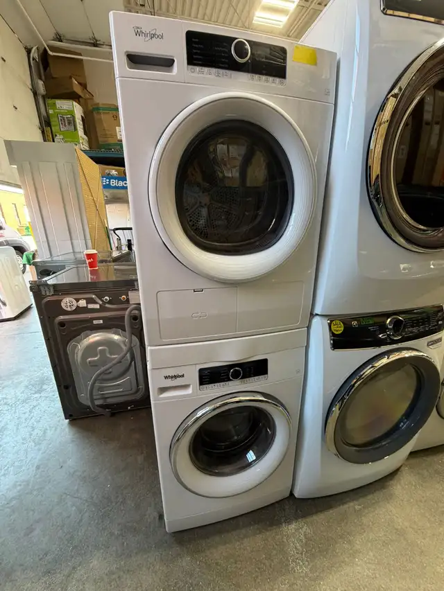 Washer Dryer Set Whirlpool 24''Front Load White -Used in Washers & Dryers in Mississauga / Peel Region - Image 2