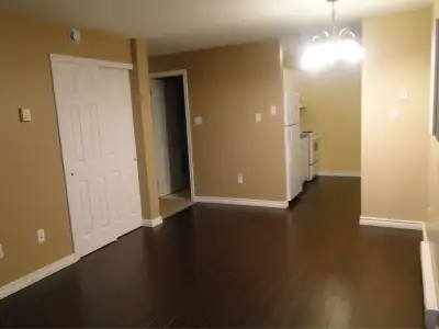 Bright, spacious 2 bedroom apartment