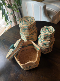 Vintage Wicker Nesting Baskets