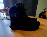 Tactical boots for men Under Armor Size 9 US (new, never worn)