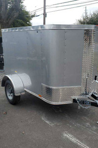 Arising 4x6 nose enclosed trailer