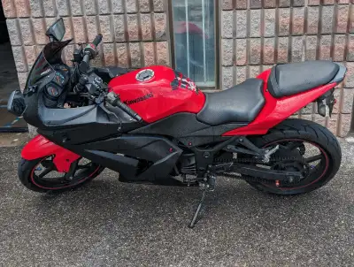 Engine still strong only has 29000km. Has been insured since day of purchased in 2018. Cheap on insu...