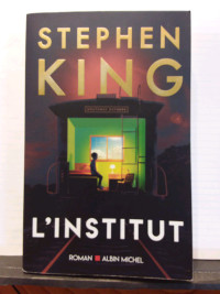 STEPHEN KING ....L'INSTITUT...GRAND FORMAT..  2020