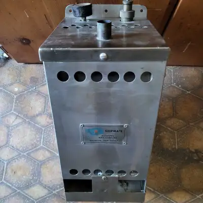 Marine Heater diesel. Shipmate model 701CH. 7.5" x 8.5" x 17" Willing to deliver GTA to Parry Sound....