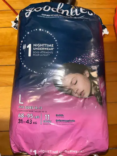 Brand new 11 diapers 31-43 kg