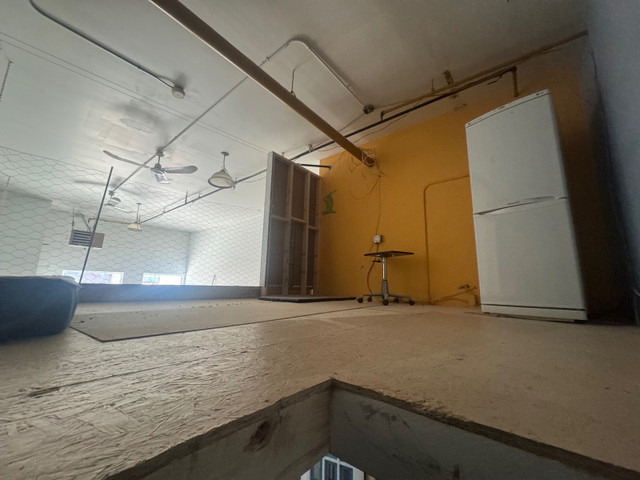 Industrial /commercial studio loft for lease Leaside  in Commercial & Office Space for Rent in City of Toronto - Image 4