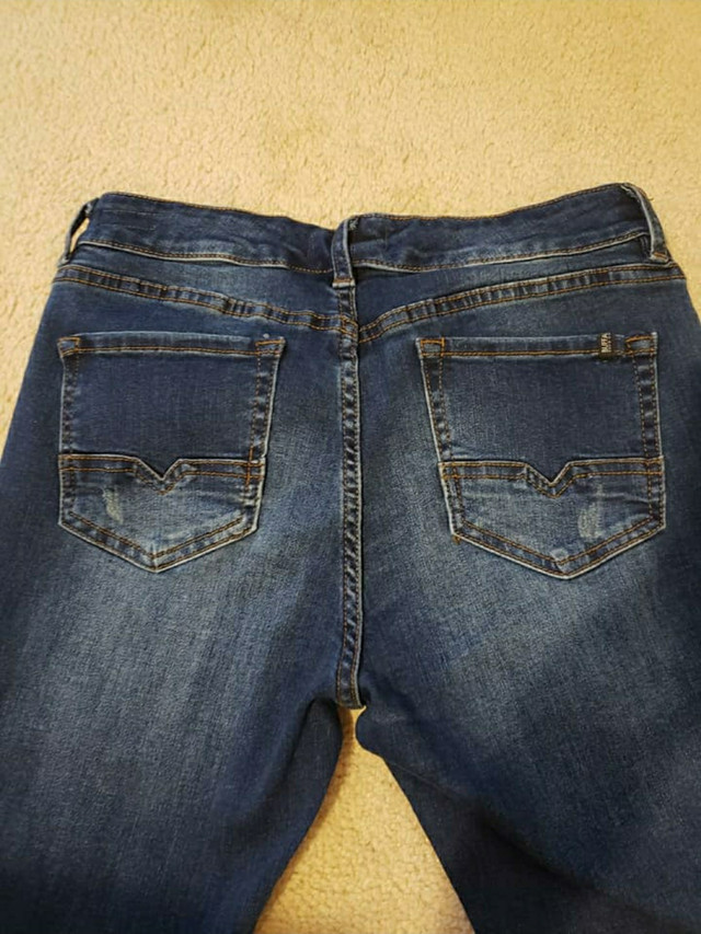 Buffalo by David Bitton Hope distressed denim jeans 30 in Women's - Bottoms in Mississauga / Peel Region - Image 4