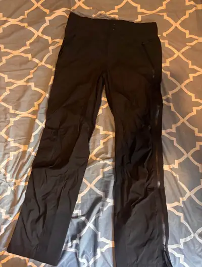 WOMENS BLACK DIAMOND WATERPROOF PANTS small, View more