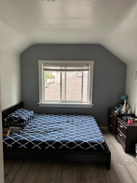 1 private bedroom in Vancouver