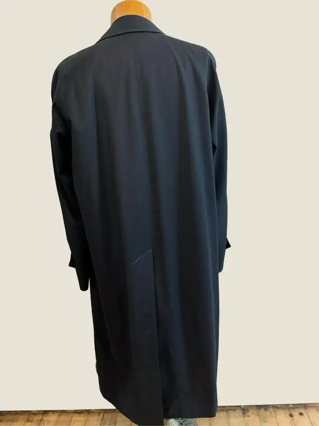 Men's Vintage Burberry Navy Trench Coat in Men's in Barrie - Image 6