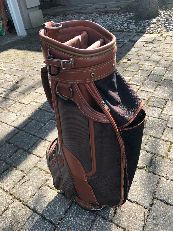 GORGEOUS CLASSIC GOLF BAG in Golf in City of Toronto - Image 2