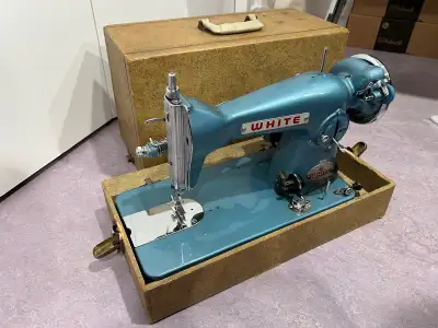 Vintage Antique WHITE Sewing Machine. Comes complete with integrated storage box, foot controller, a...