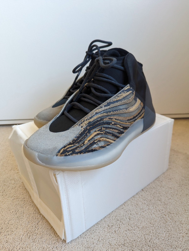 Authentic Adidas Yeezy QNTM Amber Tint - Size 11 in Men's Shoes in Oakville / Halton Region - Image 2