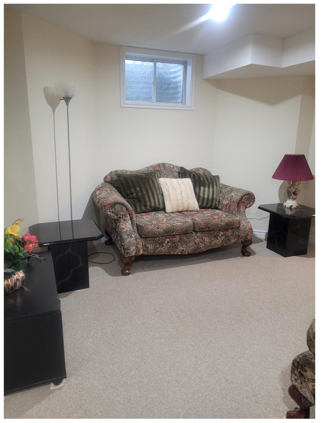 2 Bedroom Basement for Rent in Long Term Rentals in London