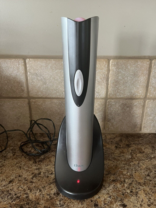 ELECTRIC WINE OPENER in Other in Lethbridge