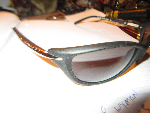 Foster Grant Sunglasses Spark Vintage Old Stock Rare New in Other in City of Toronto - Image 4