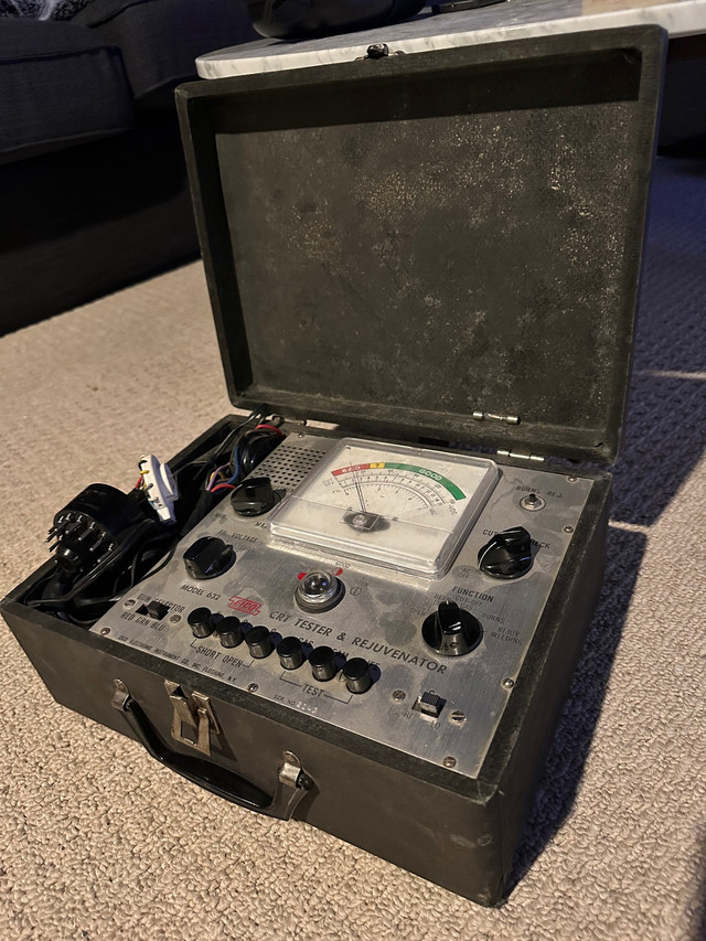EICO Electronic Instrument Co 632 CRT Tester Rejuvenator  in General Electronics in City of Toronto