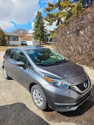 Clean carfax 98,100(5 speed manual) Not the problematic CVT auto transmission Heated seats backup ca...