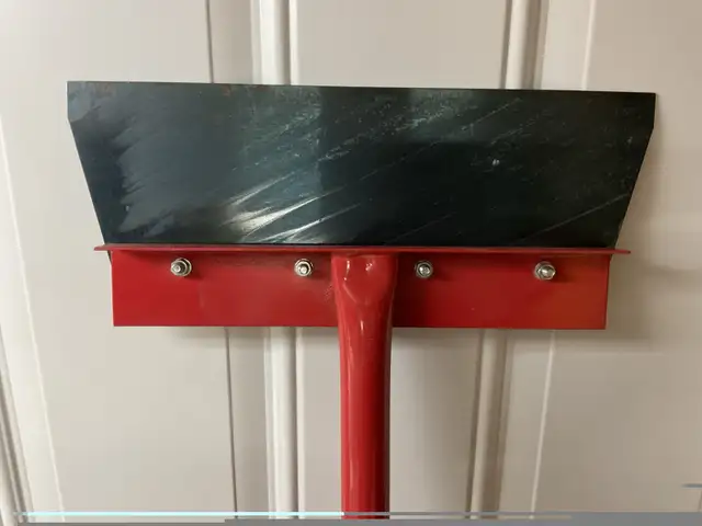 Floor Scraper525306585049344001