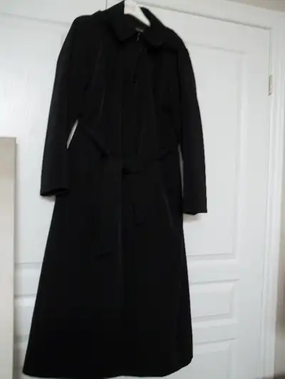 "LONDON FOG" ladies trench coat, View more