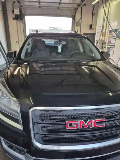 For sale is my GMC Acadia, a reliable SUV that's ready for new adventures! This Acadia is a great fa...