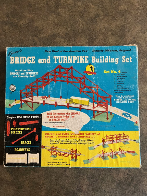 KENNER BRIDGE AND TURNPIKE SET #4 in Toys & Games in Comox / Courtenay / Cumberland