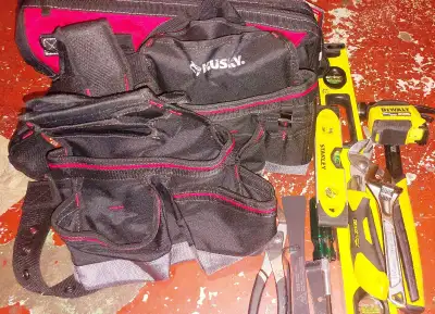 Good used tools perfect condition, And a husky tool belt pouch. And a husky 18-inch large tool bag.
