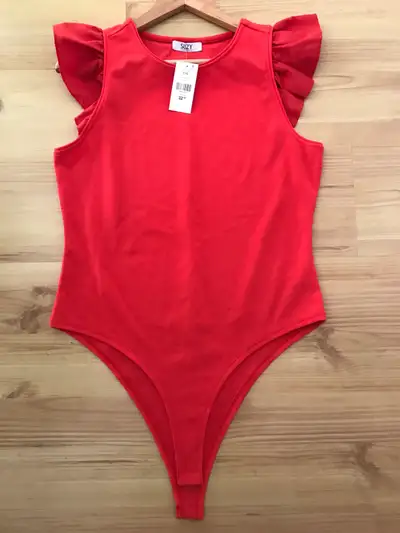 NEW w Tag Suzy Shier Coral Ruffle Sleeve Bodysuit Size Large, View more