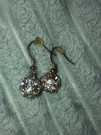 brand new earrings 