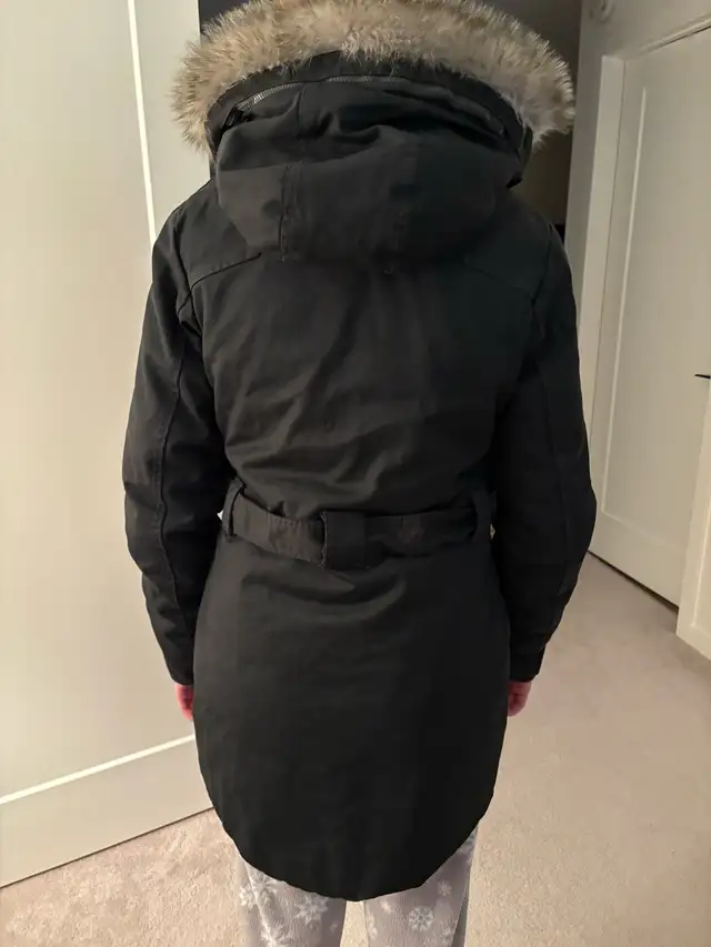 BENCH WOMEN’S WINTER JACKET (SIZE SMALL): $75.00 in Women's - Tops & Outerwear in Edmonton - Image 7