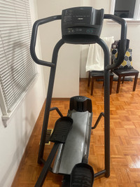 Eliptical commercial grade precor