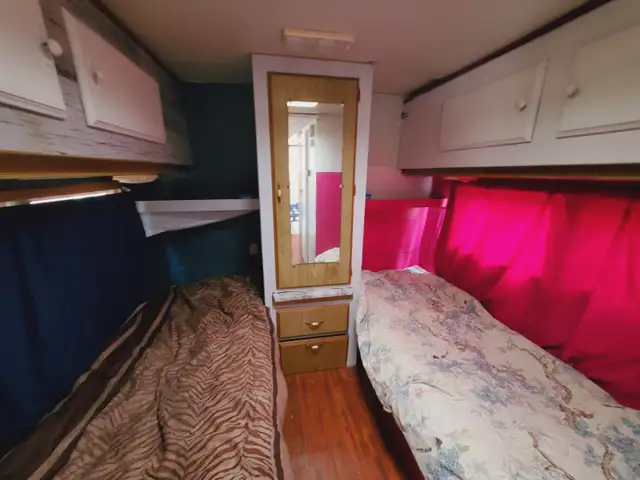 1989 LYNX RV/camper for sale AS IS. Non - Registrable in RVs & Motorhomes in Nelson - Image 7