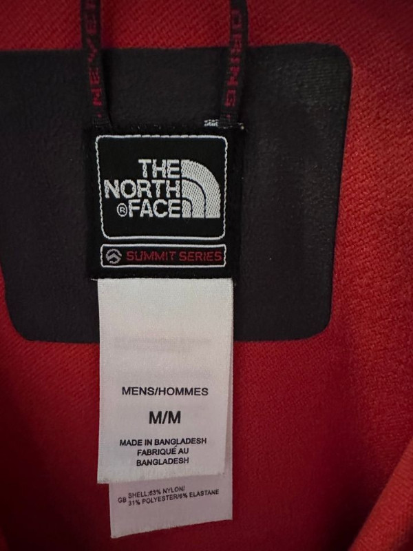 Mens Northface Shell - Size M in Men's in Nelson - Image 3
