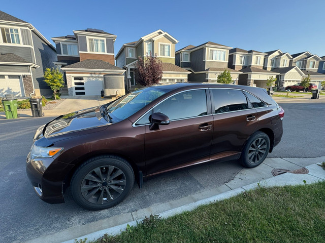 NEAT 2013 TOYOTA VENZA in Cars & Trucks in Edmonton - Image 3