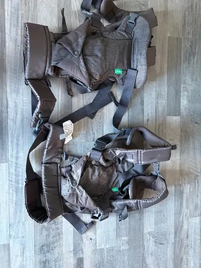 2 baby carriers , View more