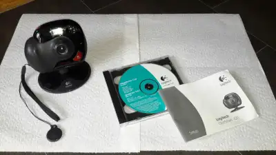 Appareil photo numérique ClikSmart 420 Logitech sert aussi de caméra web CD et livre instructions in...
