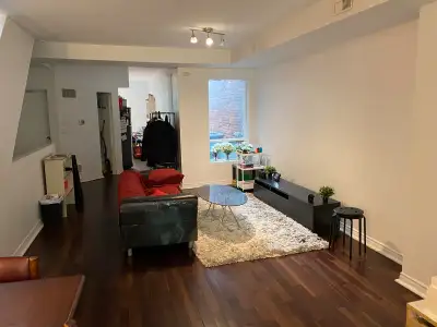 Private Room Available in 3 Bedroom House