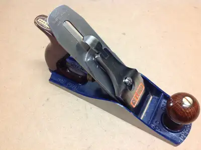 Record #04 hand plane, View more