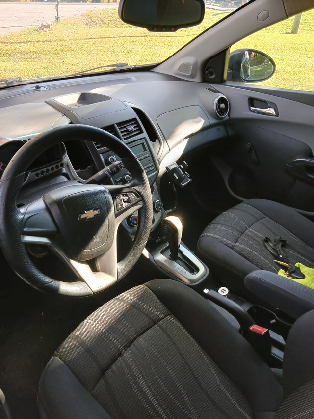 2014 CHEVROLET SONIC LT 1.8(GREAT SHAPE)WHITBY in Cars & Trucks in Oshawa / Durham Region - Image 3