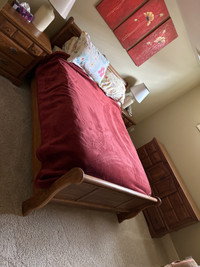 Queen size bedroom furniture - 5 piece