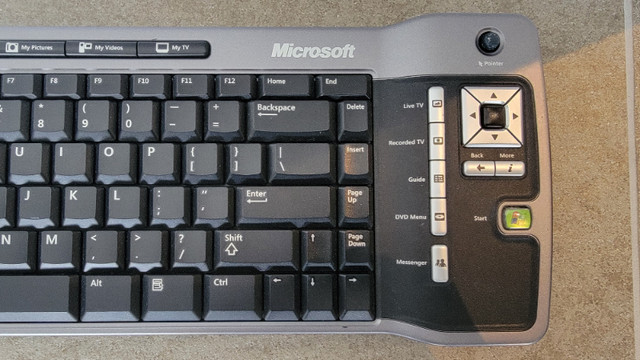 Microsoft MCE Wireless IR Keyboard in Mice, Keyboards & Webcams in Markham / York Region - Image 3