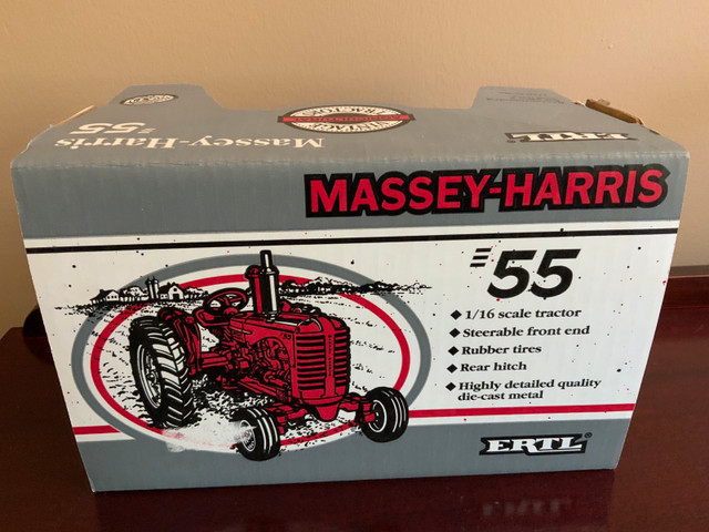 Vintage Toy Massey Harris 55 in Arts & Collectibles in Chatham-Kent - Image 3